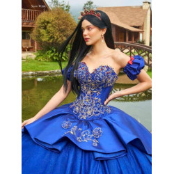 D82-582 Snow White